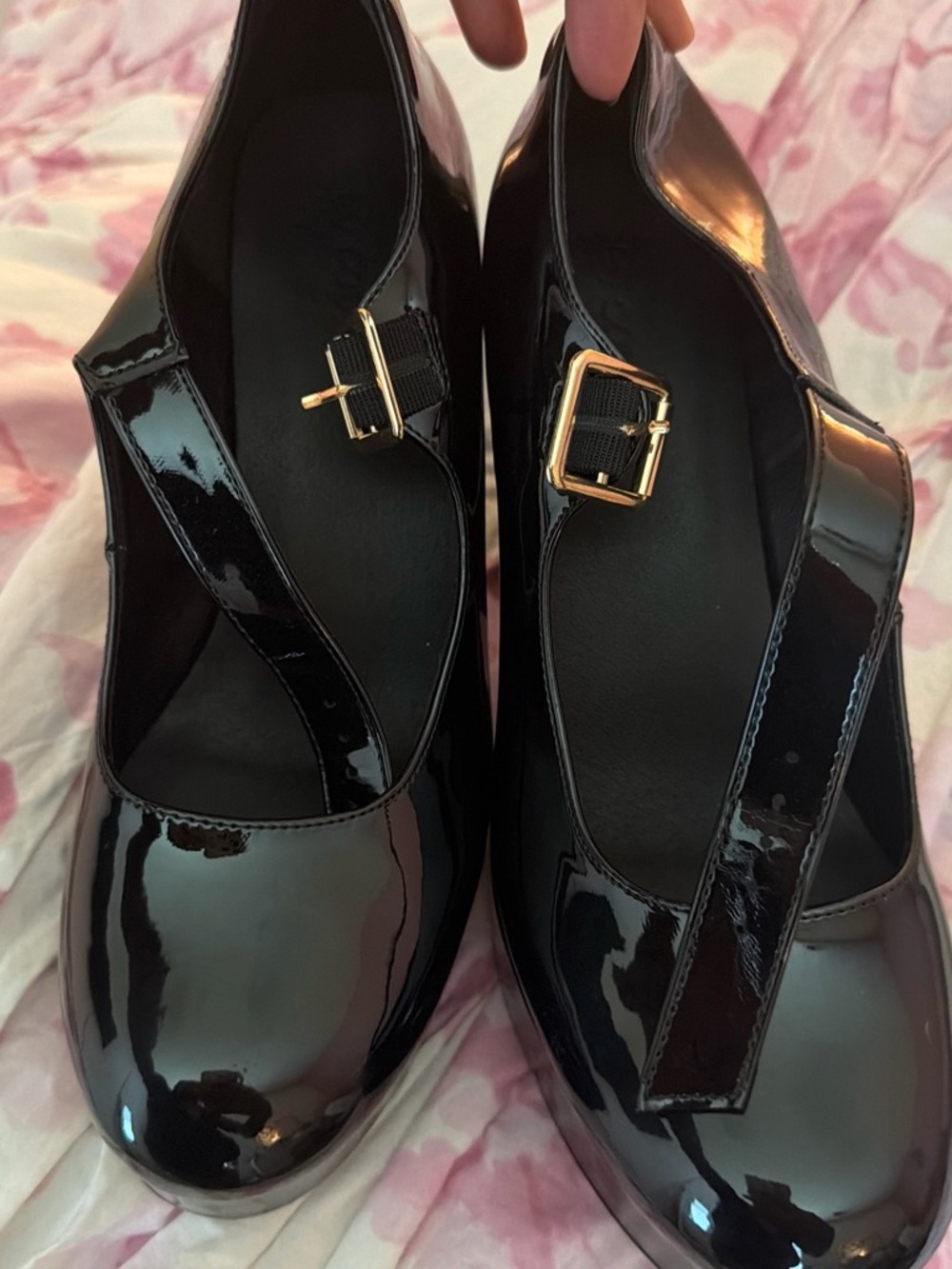 Mary Jane Black Patent Chunky Heel Mary Jane Pumps - Picture 2 of 3